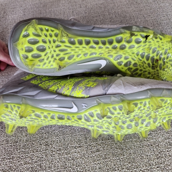 Nike Alpha Huarache 7 Elite Molded Cleat White Gray Volt Mens Size 14 - Picture 6 of 7